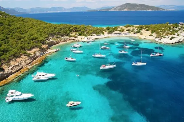 Остров Мони — панорама