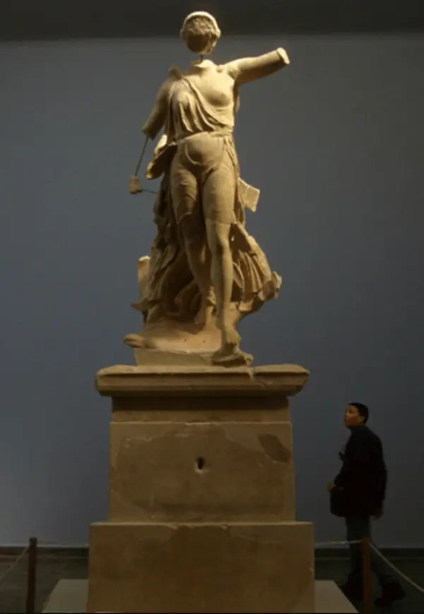 Олимпия — образ/скульптура