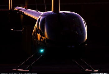 Аренда вертолета в Греции  robinson-r44